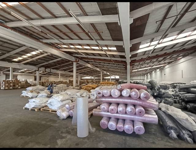 3,353M² WAREHOUSE TO LET IN NEW GERMANY